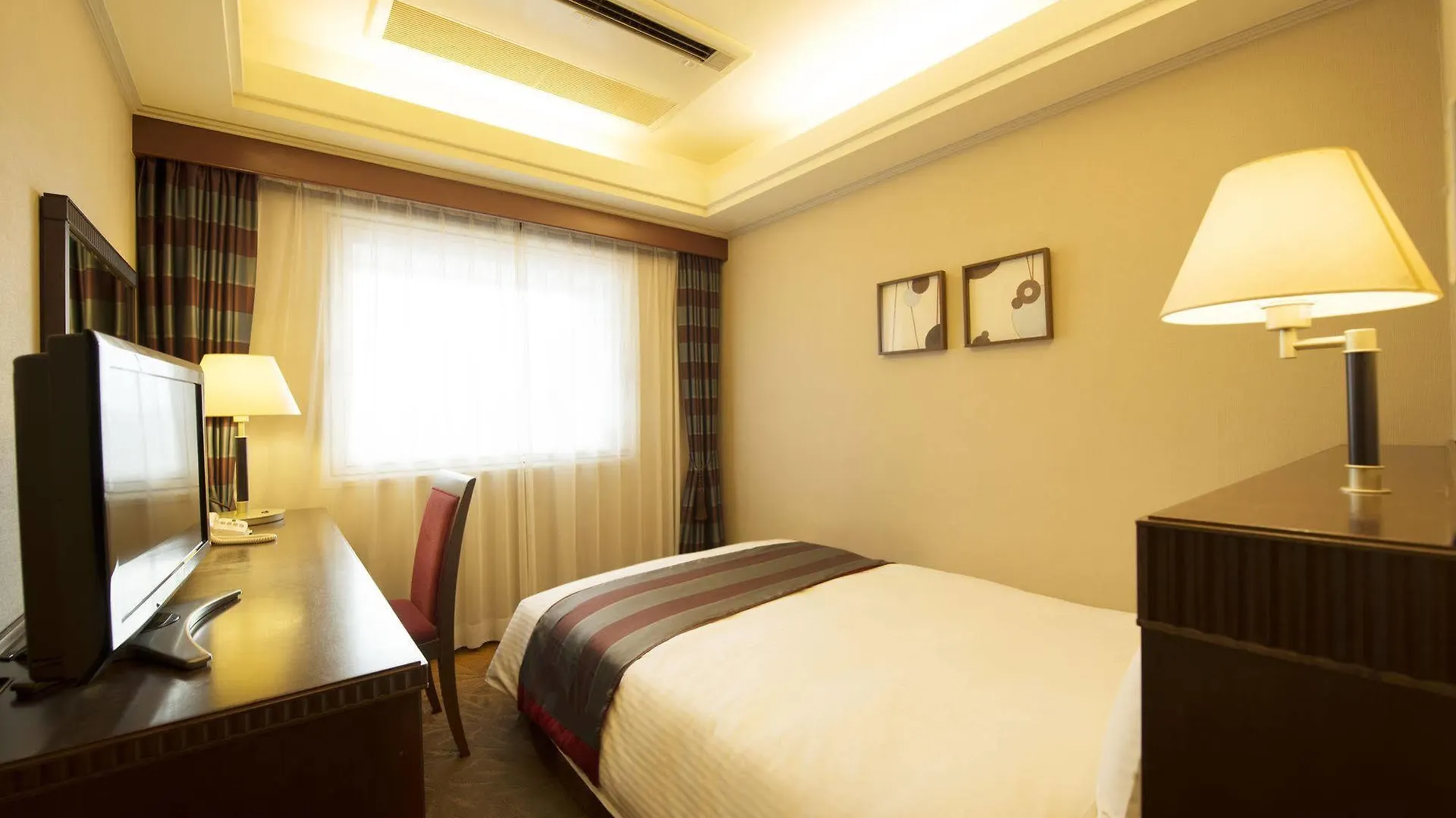 Shin Yokohama Grace Hotel 3*, Yokohama (Kanagawa)